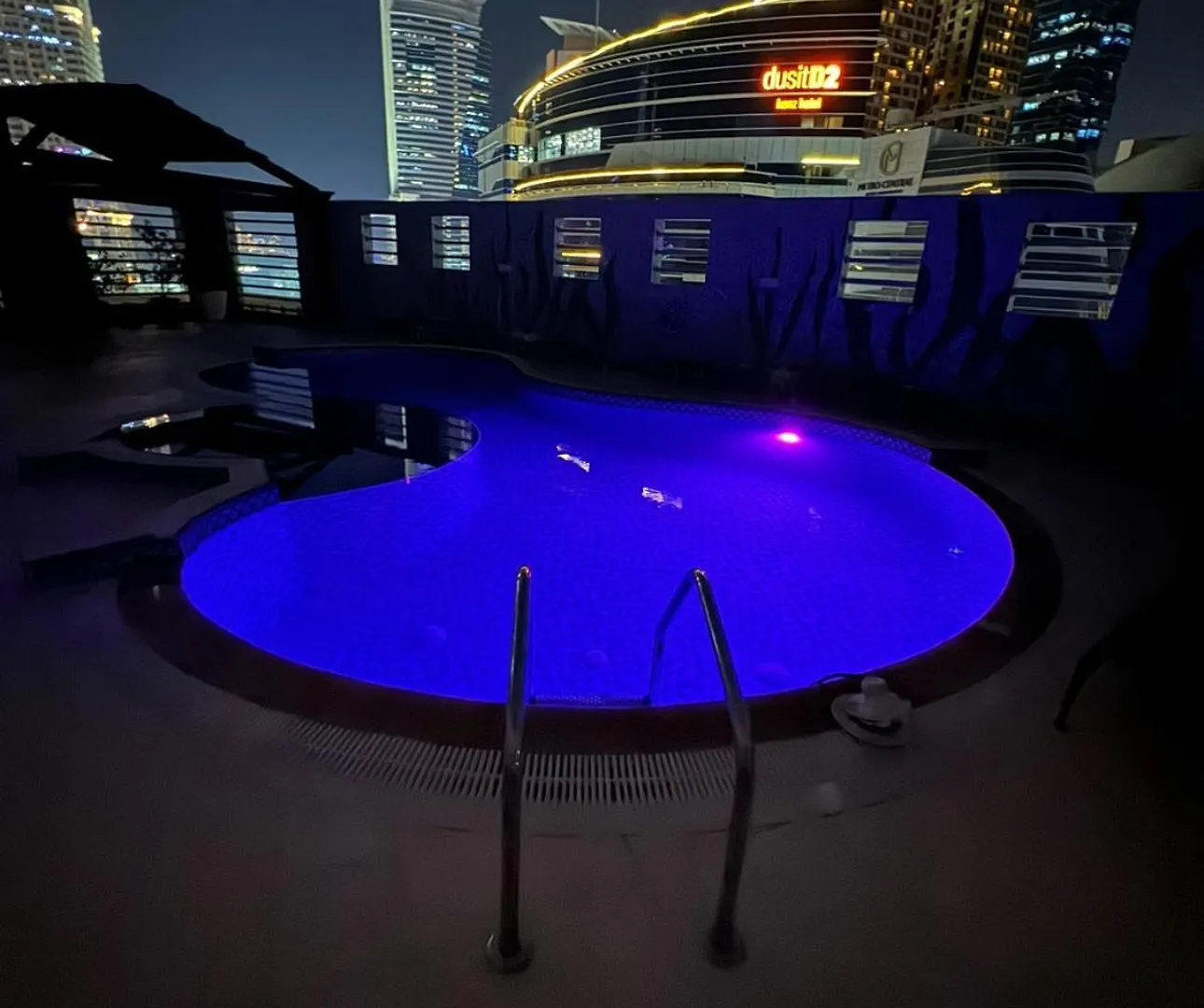 Paradise Building Apartment Dubai Homestay
